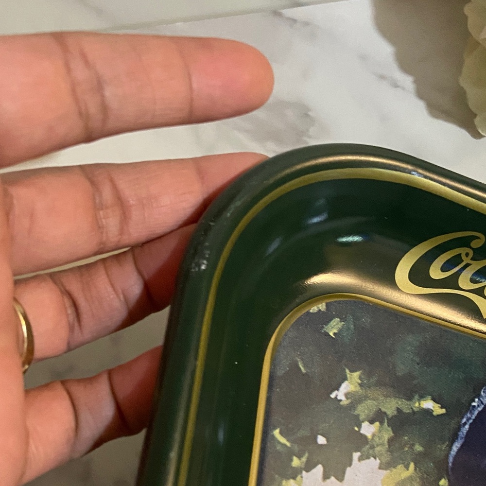 1983 Coca-Cola Dark Green and Gold Antique Style Serving Tray - Picture 14 of 17